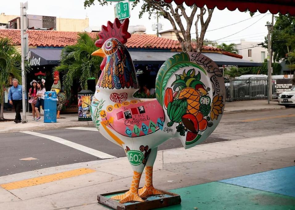 Amazing Experience In Calle Ocho Miami Exterior foto